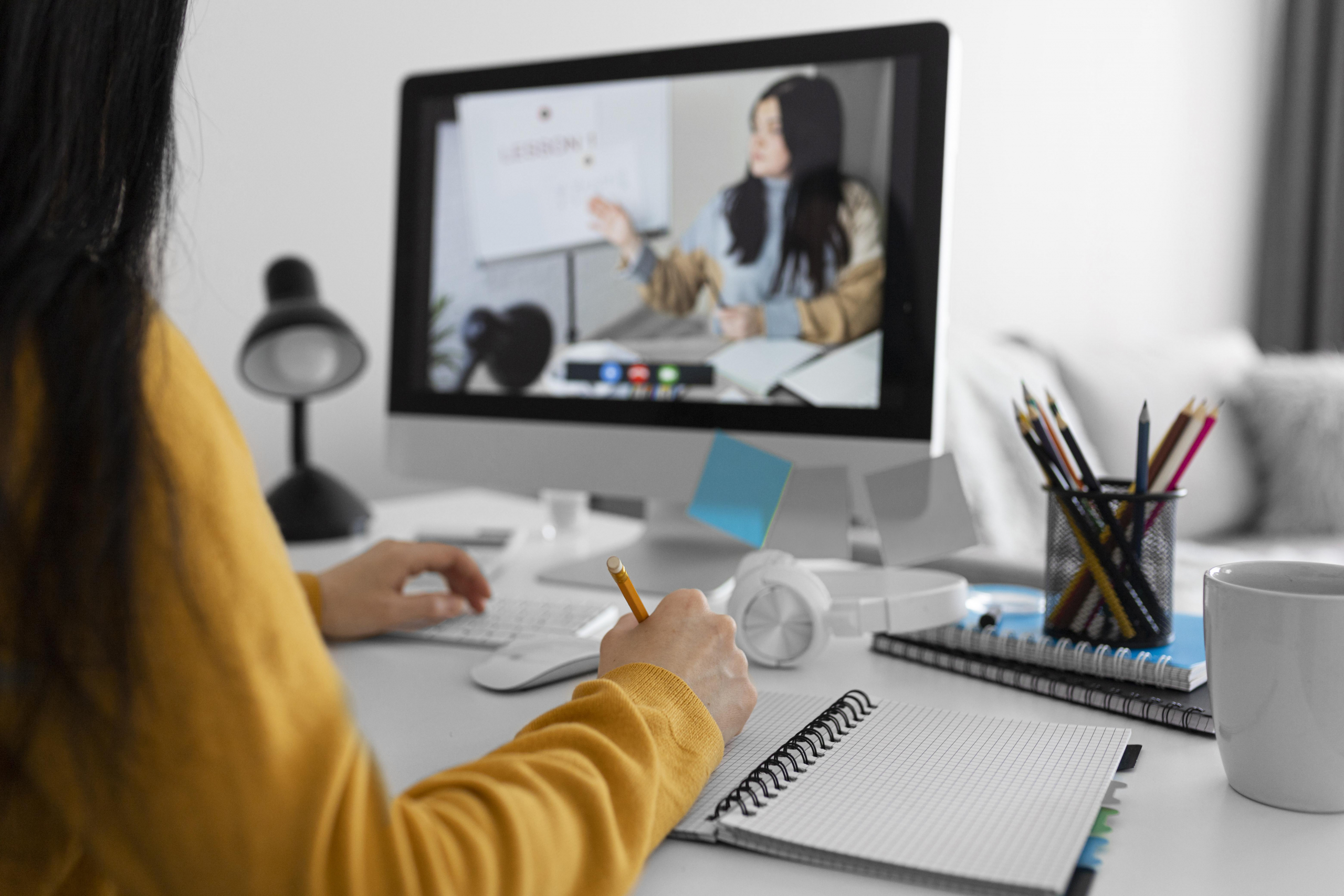 8 tips for studying the high school online